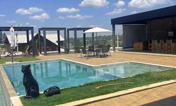 Imagem 6: Imóvel para aluguel tem 550 metros quadrados com 2 quartos