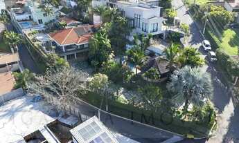 Imagem 6: Imóvel para venda em condomínio tem 440 metros quadrados com 4 quartos em IGARATA - Igarat