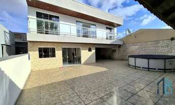 Imagem 3: Casa, terreno com duas casas, 05 quartos c/suíte, área gourmet, no Capão Raso em Curitiba