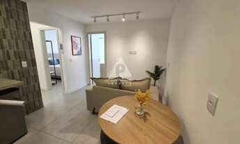 Imagem 2: Apartamento, 40m2, 2 quartos, andar alto, reformado e mobiliado, prédo misto no centro do