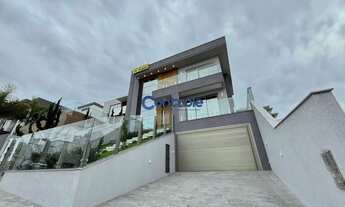 Imagem: Casa com 3 suítes com vista para lago