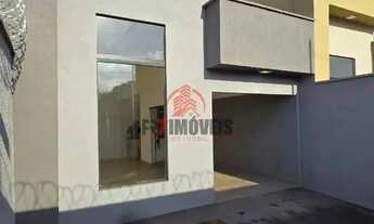 Imagem: Linda casa! 2 Quartos sendo 1S - Pé direito