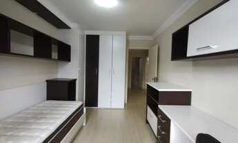 Imagem 3: Quartos de solteiros e suítes para casal em Curitiba