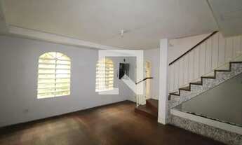 Imagem: Casa à Venda - Água Fria, 3 Quartos, 200