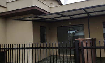 Imagem: Aluga-se casa geminada em GUARAMIRIM!