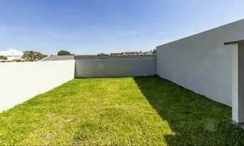 Imagem 4: Sobrado 03 quartos sendo uma suíte, 05 vagas, terreno na frente e fundos em São José dos P