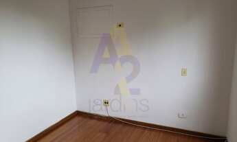 Imagem 7: Apartamento de 2 dormitórios, sendo 1 suíte. Com varanda em prédio com piscina na Vila Mad