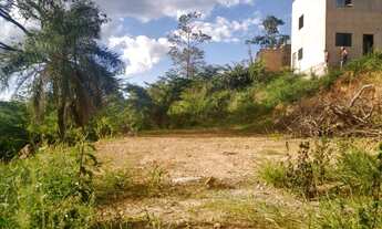 Imagem: Excelente Lote de Esquina, 212 m² no Bairro