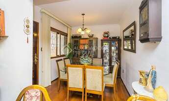 Imagem 2: Excelente casa estilo sobrado de 3 dormitórios e amplo pátio com piscina