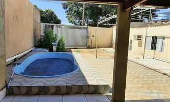 Imagem: Vendendo Casa com ótima localização perto