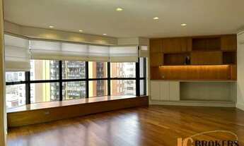 Imagem: Apartamento totalmente reformado com 181m²