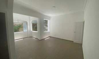 Imagem 2: 2 quartos com área externa!!