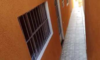 Imagem: ALUGA-SE CASA COM 4 CÔMODOS EM CARAPICUÍBA