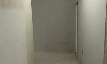 Imagem 4: Ponto comercial Galpão / depósito com aluguel por R$700 /mês