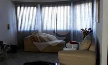 Imagem 3: Casa no Jardim Guapira de 4 quartos - 6 vagas de garagem