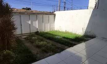 Imagem 2: Vendo casa em Manguinhos, c/ Garagem e Quintal