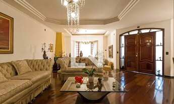 Imagem 7: Casa à Venda - Vila Galvão, 3 Quartos, 525 m2