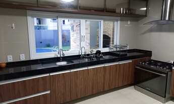 Imagem 3: Casa para aluguel Alphaville Eusébio tem 300 com<br>Energia solar com 4 Suites mobil