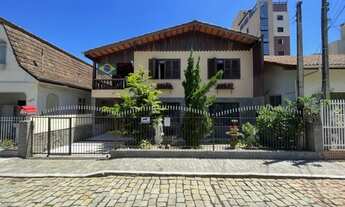 Imagem 2: Casa Alvenaria com 247,00 m² de área construída, contendo 02 Salas, Copa, Cozinha, 02 Banh