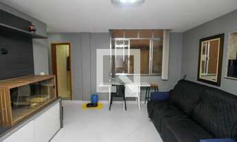 Imagem 2: Apartamento para Aluguel - Catete, 2 Quartos, 70 m2