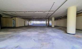 Imagem 2: República - vão livre, andar alto, vista para o Largo