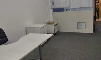 Imagem 3: EXCELENTE SALA COM 30m2. PRÉDIO COM CATRACA DE IDENTIFICAÇÃOO, PORTARIA 24H E EXCELENTE LO