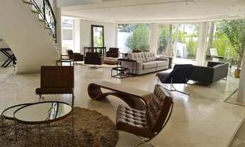 Imagem 10: Casa para alugar em Santana de Parnaíba, Alphaville, com 4 suítes, com 700 m²