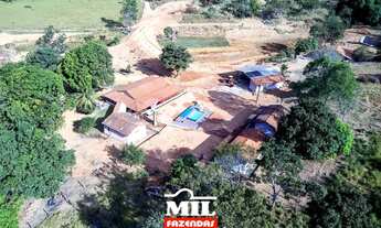 Imagem: Bela fazenda com 3 belas cachoeiras na regiao