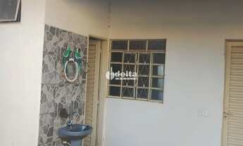 Imagem 6: Casa residencial 03 quartos disponível para venda no bairro Dona Zulmira em Uberlândia-MG