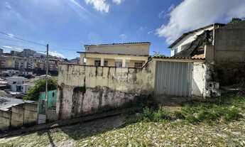 Imagem: Casa com mais 4 moradas, sendo 6 quartos