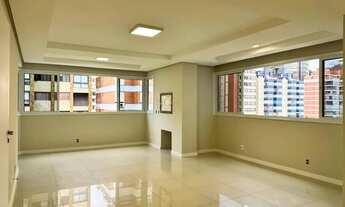 Imagem 2: Apartamento 02 dormitórios nas Quatro praças