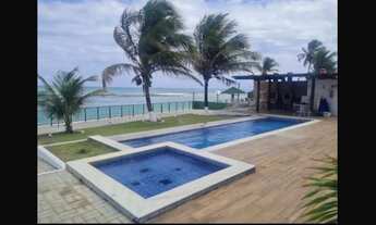 Imagem 2: Flat à beira-mar na frente das piscinas naturais!