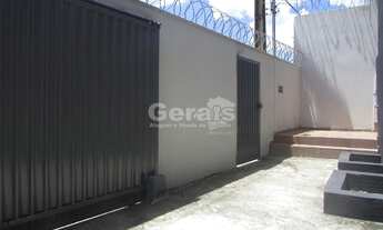 Imagem: Casa à venda, 2 quartos, 1 suíte, 1 vaga