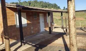 Imagem 2: Terreno pra Chacara, 2.500mts com Casa, frente pro asfalto em Caconde SP. *Chamar no whats