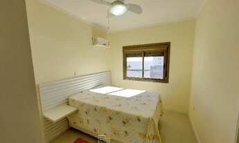 Imagem 7: Apto com 128m² privativos, 3 quartos, sendo 1 suíte e 2 demi-suítes, mobiliado.R$-950-Mil