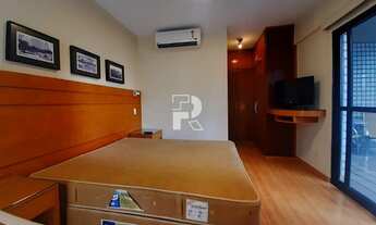 Imagem 2: Apartamento duplex de um quarto com varanda