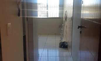 Imagem 2: Apartamento para Venda em Rio de Janeiro, Irajá, 2 dormitórios, 1 banheiro, 1 vaga