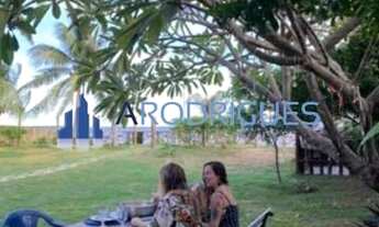 Imagem 7: Casa à beira mar, na praia de Itacimirim