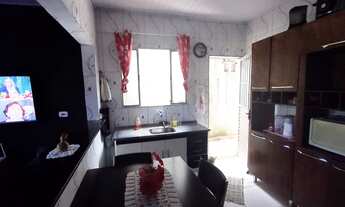 Imagem 2: VENDO CASA.<br>R$185 MIL <br>BAIRRO: JARDIM VARAM