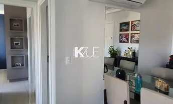 Imagem 3: Apartamento para venda possui 67 metros quadrados com 2 quartos em Coqueiros - Florianópol