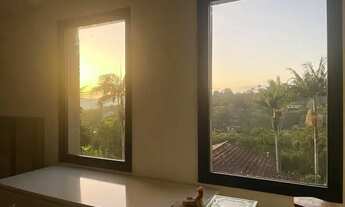 Imagem 4: Casa de condomínio sobrado para venda possui 450 metros quadrados com 4 quartos