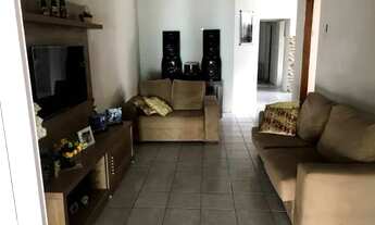 Imagem 4: Casa em Tejipió, com 3 quartos, sendo 2 suítes, wc social e área de serviço