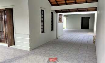 Imagem 3: Sobrado composto por 5 dormitórios (2 suítes) no Centro - Imbé - RS