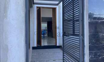 Imagem 3: Linda Casa recém construída no Villa Branca com 3 Dormitórios sendo uma Suíte com Closet