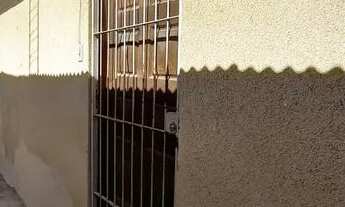 Imagem 2: PORTO ALEGRE - Casa Padrão - PARTENON