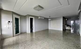 Imagem 3: Apartamento para Venda em Manaus, Ponta Negra, 4 dormitórios, 4 suítes, 5 banheiros, 3 vag