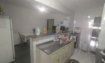 Imagem 2: Casa térrea no jardim do Estádio!