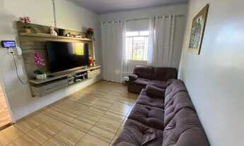 Imagem 6: CASA À VENDA NA VILA SANTA CANDIDA EM APUCARANA