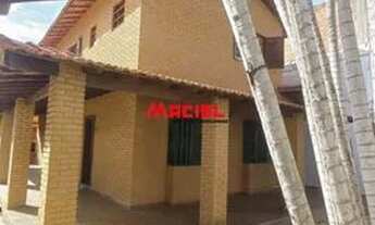 Imagem 2: Sobrado para venda com 198 metros quadrados com 6 quartos