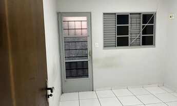 Imagem 3: Sobrado com dois andares para alugar